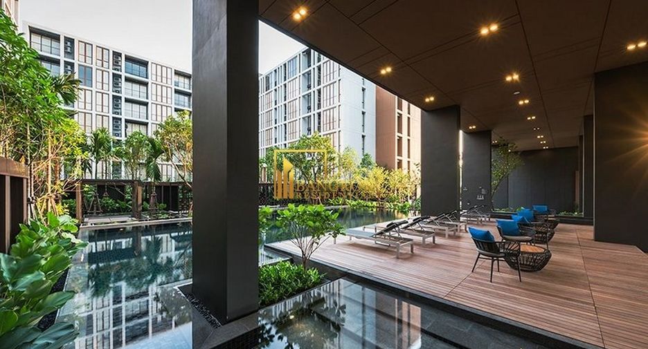 For rent 2 bedrooms condo in Watthana, Bangkok