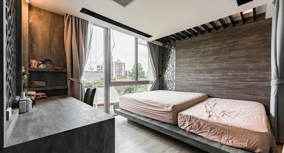 Wohnung zur Miete und zum Kauf mit 4 Zimmer in Yan Nawa, Bangkok
