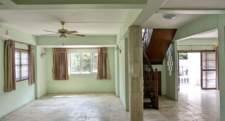 À vendre 4 chambres maison à Thawi Watthana, Bangkok