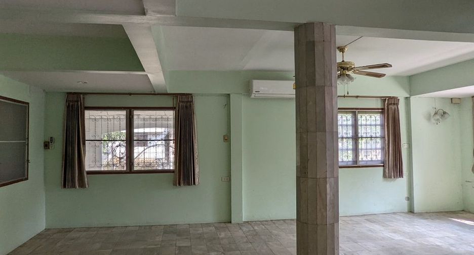 À vendre 4 chambres maison à Thawi Watthana, Bangkok