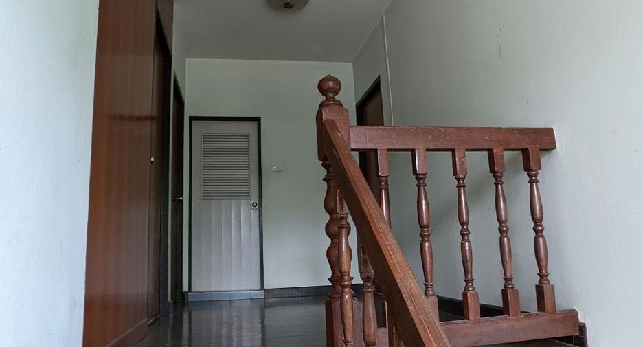 À vendre 4 chambres maison à Thawi Watthana, Bangkok