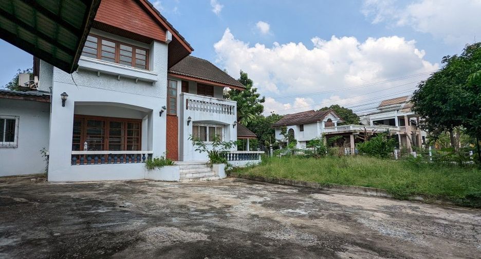 À vendre 4 chambres maison à Thawi Watthana, Bangkok