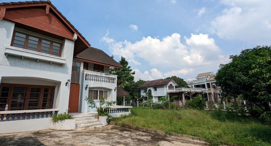 À vendre 4 chambres maison à Thawi Watthana, Bangkok