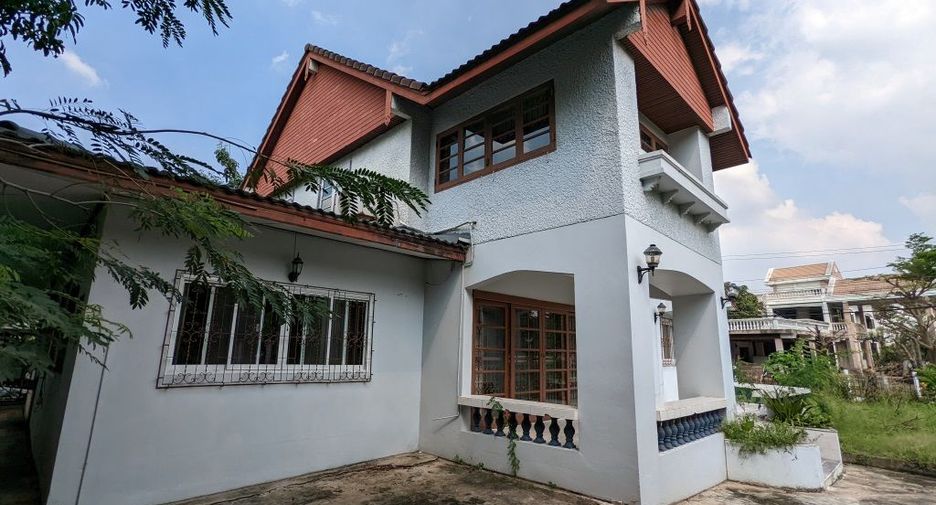À vendre 4 chambres maison à Thawi Watthana, Bangkok