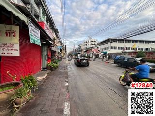 For sale 3 bedrooms condo in Mueang Samut Prakan, Samut Prakan
