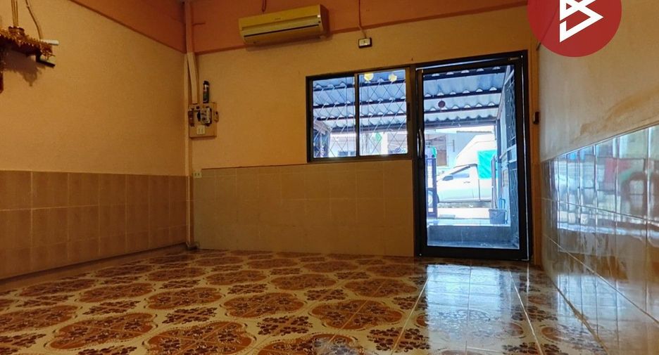 Reihenhaus zum Kauf mit 2 Zimmer in Mueang Samut Songkhram, Samut Songkhram