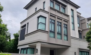 Casa adosada en alquiler de 4 habitaciones en Prawet, Bangkok