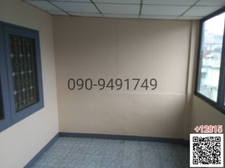 For rent 4 bedrooms retail Space in Phasi Charoen, Bangkok