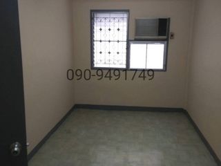For rent 4 bedrooms retail Space in Phasi Charoen, Bangkok