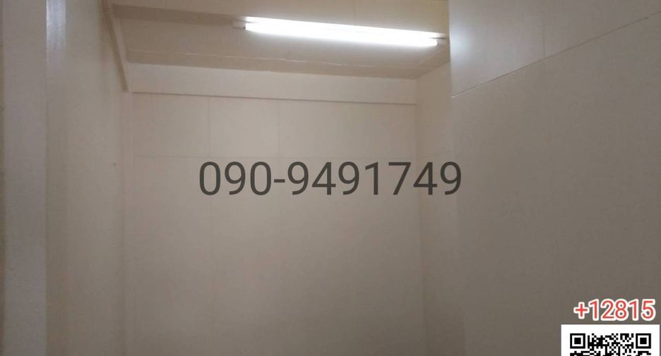 For rent 4 bedrooms retail Space in Phasi Charoen, Bangkok