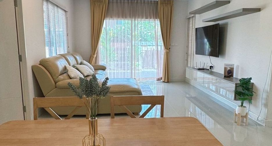 For sale 4 bedrooms house in Mueang Phuket, Phuket