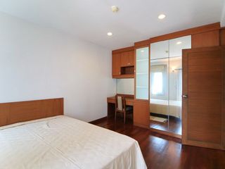 For rent 3 bed serviced apartment in Khlong Toei, Bangkok