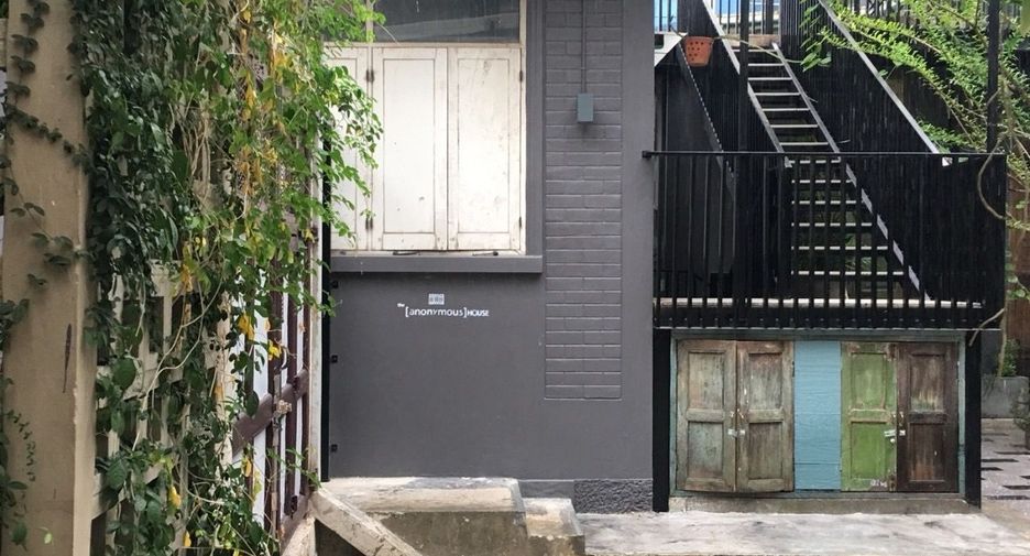 À louer 3 chambres maison à Bang Rak, Bangkok