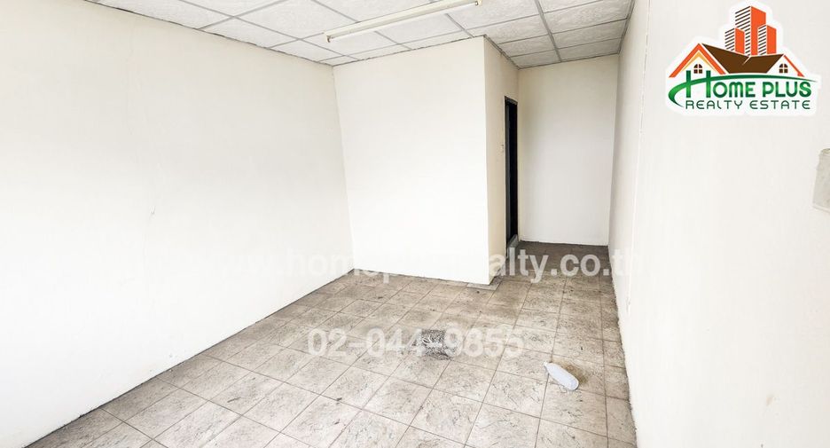 For sale 6 bedrooms retail Space in Don Mueang, Bangkok