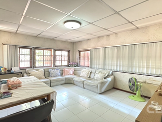 For sale 3 bedrooms house in Watthana, Bangkok