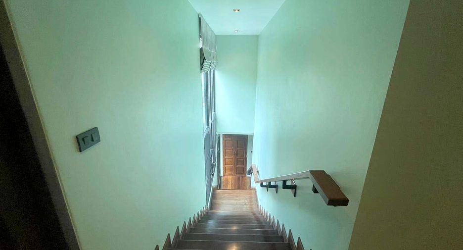 For sale 4 bedrooms house in Mae Rim, Chiang Mai
