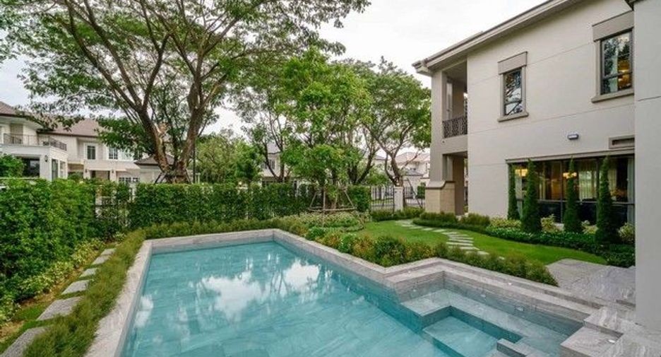 For sale 5 bedrooms house in Bang Khae, Bangkok
