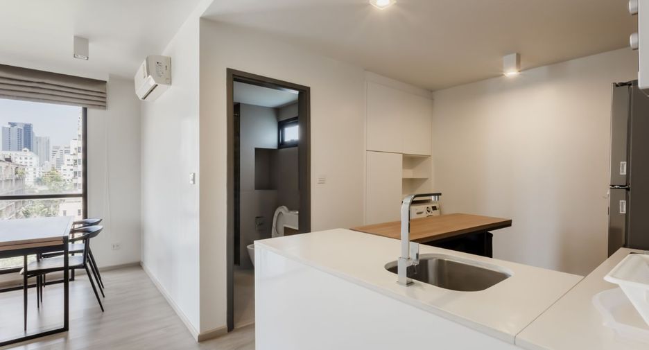For rent 2 Beds condo in Khlong Toei, Bangkok