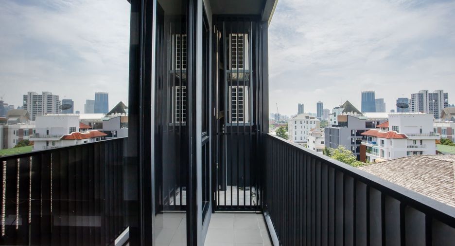 For rent 2 Beds condo in Khlong Toei, Bangkok