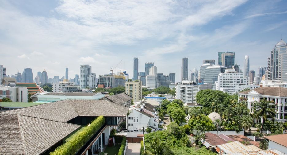 For rent 2 Beds condo in Khlong Toei, Bangkok