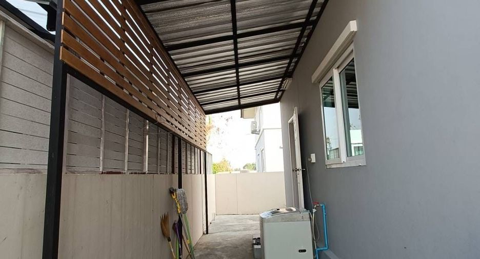 For rent and for sale 4 bedrooms house in Doi Saket, Chiang Mai