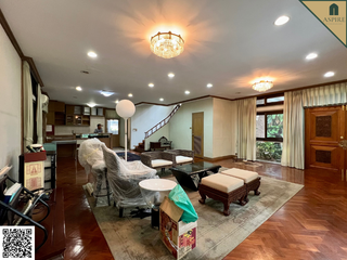 Casa en alquiler de 3 habitaciones en Watthana, Bangkok
