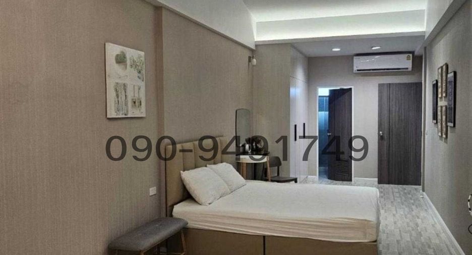 For rent 3 bedrooms townhouse in Bueng Kum, Bangkok