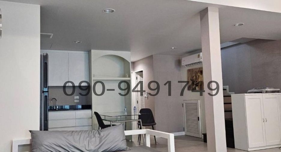For rent 3 bedrooms townhouse in Bueng Kum, Bangkok