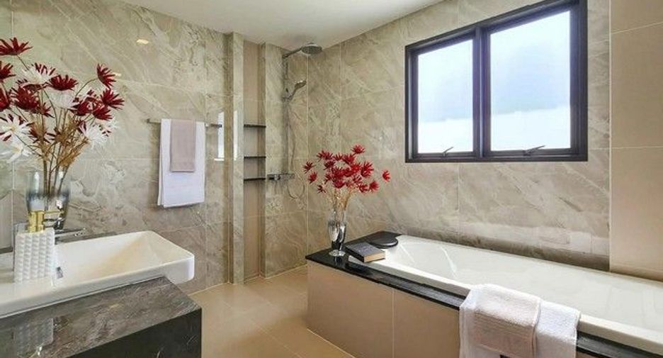 Casa en venta de 3 habitaciones en Lat Krabang, Bangkok