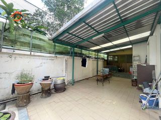 For sale 3 bedrooms house in Yan Nawa, Bangkok