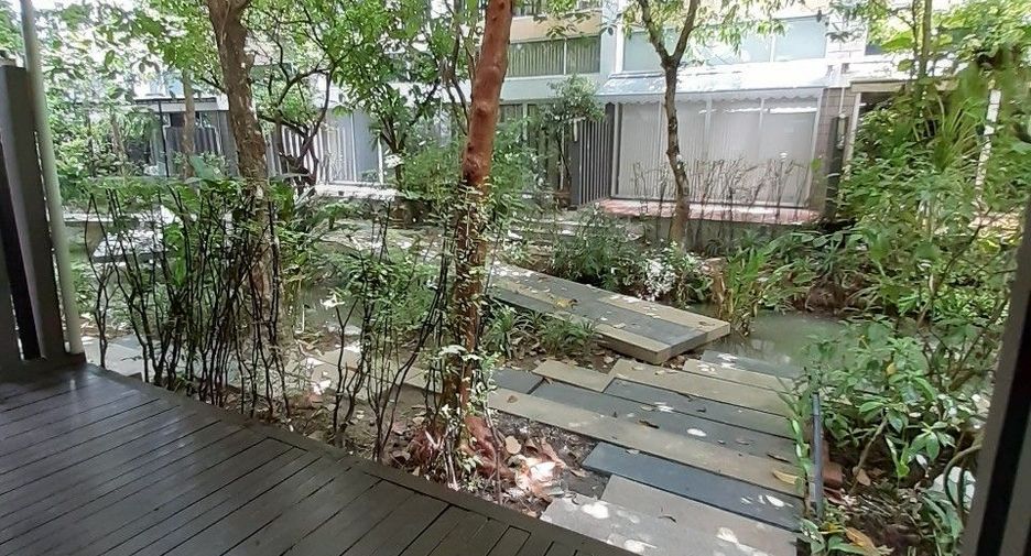Casa adosada en alquiler y en venta de 3 habitaciones en Khan Na Yao, Bangkok