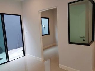 For sale 3 bed townhouse in Mueang Pathum Thani, Pathum Thani