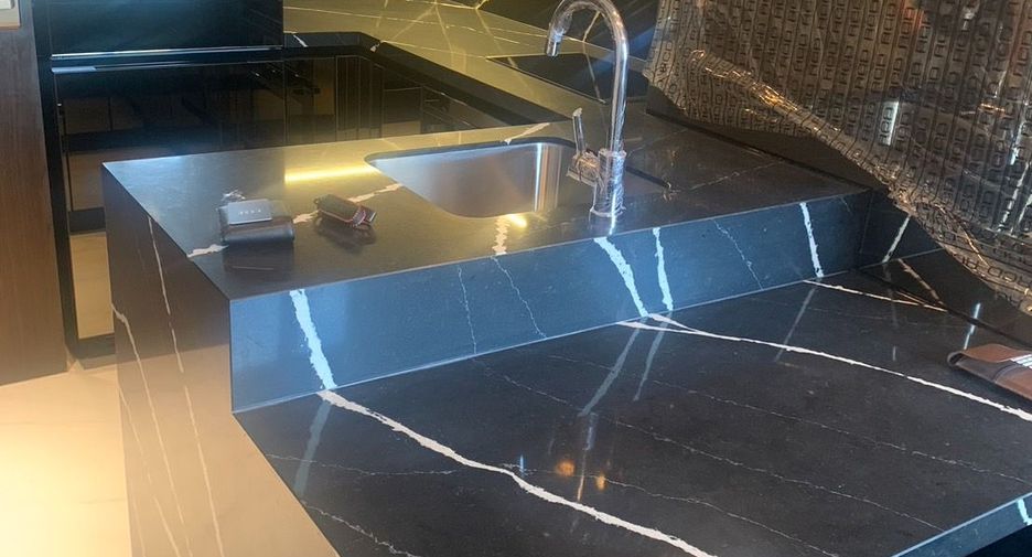Condo en alquiler y en venta de 1 habitaciones en Khlong Toei, Bangkok