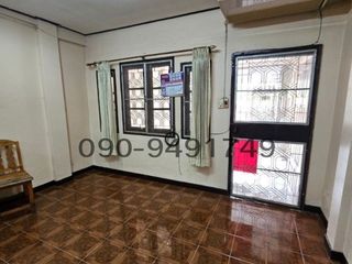 Reihenhaus zur Miete mit 2 Zimmer in Bang Kapi, Bangkok