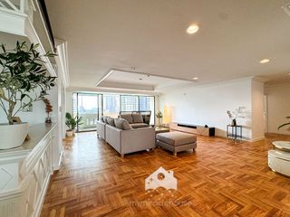 For rent 4 bed apartment in Watthana, Bangkok