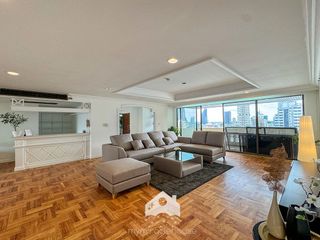 For rent 4 bed apartment in Watthana, Bangkok