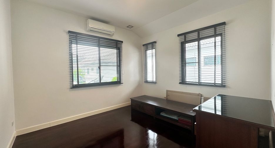 For sale 4 bedrooms house in Bang Phli, Samut Prakan