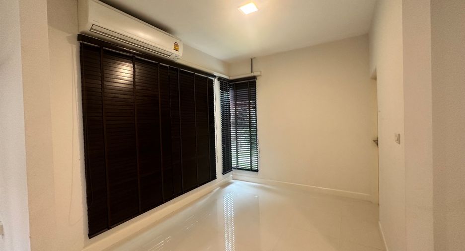 For sale 4 bedrooms house in Bang Phli, Samut Prakan