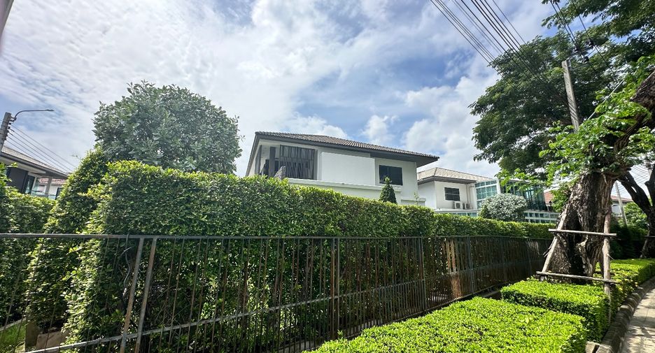 For sale 4 bedrooms house in Bang Phli, Samut Prakan