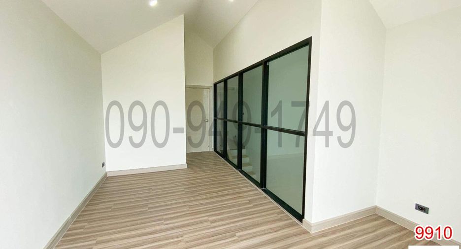 For sale 3 bedrooms retail Space in Bang Na, Bangkok