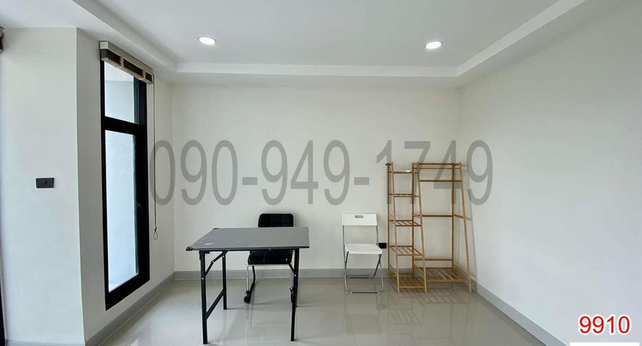For sale 3 bedrooms retail Space in Bang Na, Bangkok