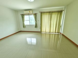 For sale 3 bed townhouse in Phan Thong, Chonburi