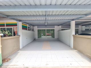 For sale 3 bed townhouse in Phan Thong, Chonburi