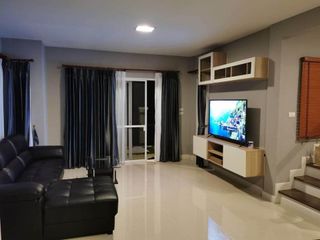 Аренда и продажа 3 спальни дом в Сан Кампаенг, Чианг Маи