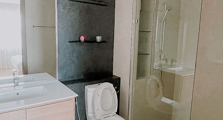 For sale 1 bed condo in Si Racha, Chonburi