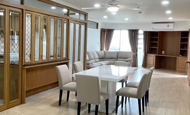 ให้เช่า 3 ห้องนอน คอนโด ใน วัฒนา, กรุงเทพฯ