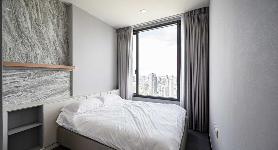 Condo en alquiler de 2 habitaciones en Khlong Toei, Bangkok
