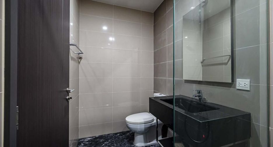 Condo en alquiler de 2 habitaciones en Khlong Toei, Bangkok