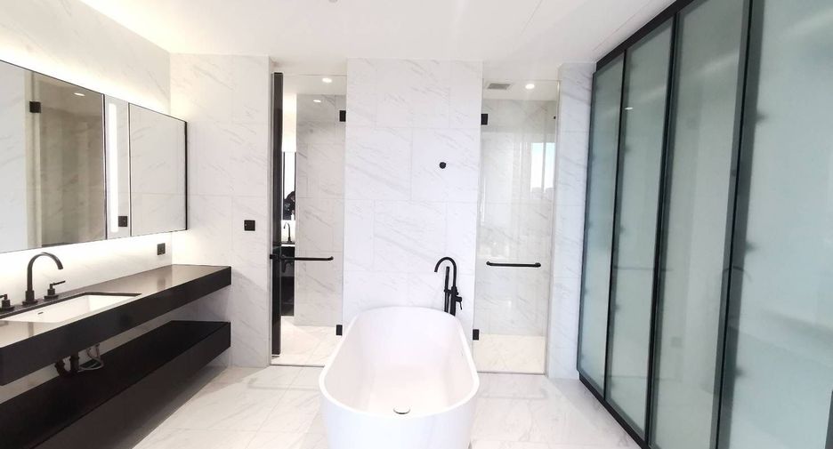 À vendre 1 chambre condo à Sathon, Bangkok