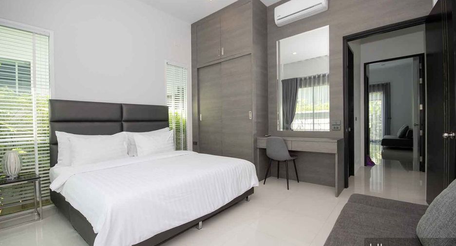 For sale 3 bedrooms villa in Mueang Krabi, Krabi
